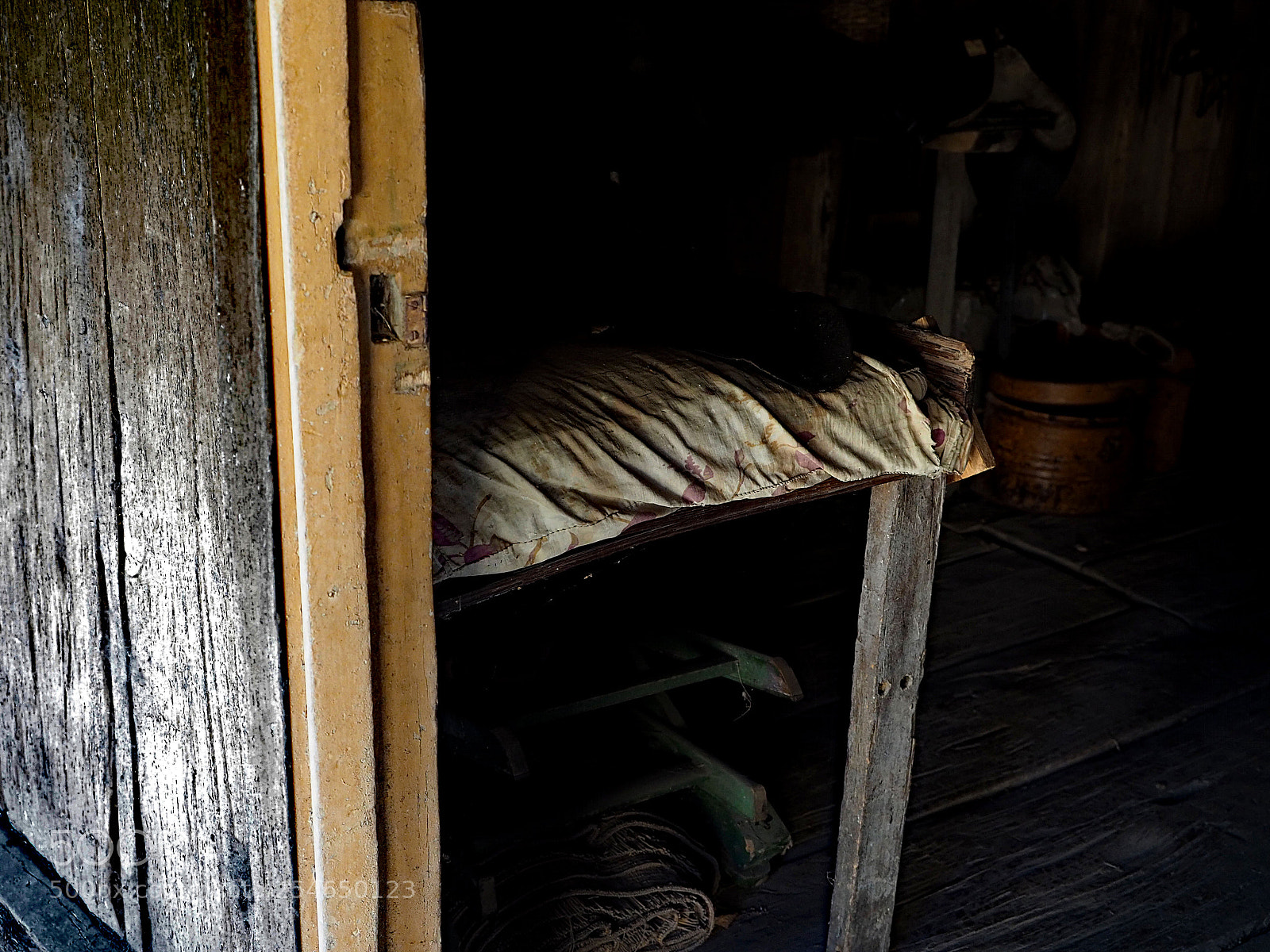 Olympus OM-D E-M5 II sample photo. The saddle room photography