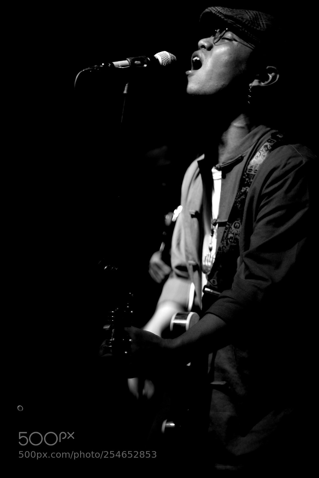 Canon EOS 100D (EOS Rebel SL1 / EOS Kiss X7) sample photo. 妙手回乐队 punk band  photography