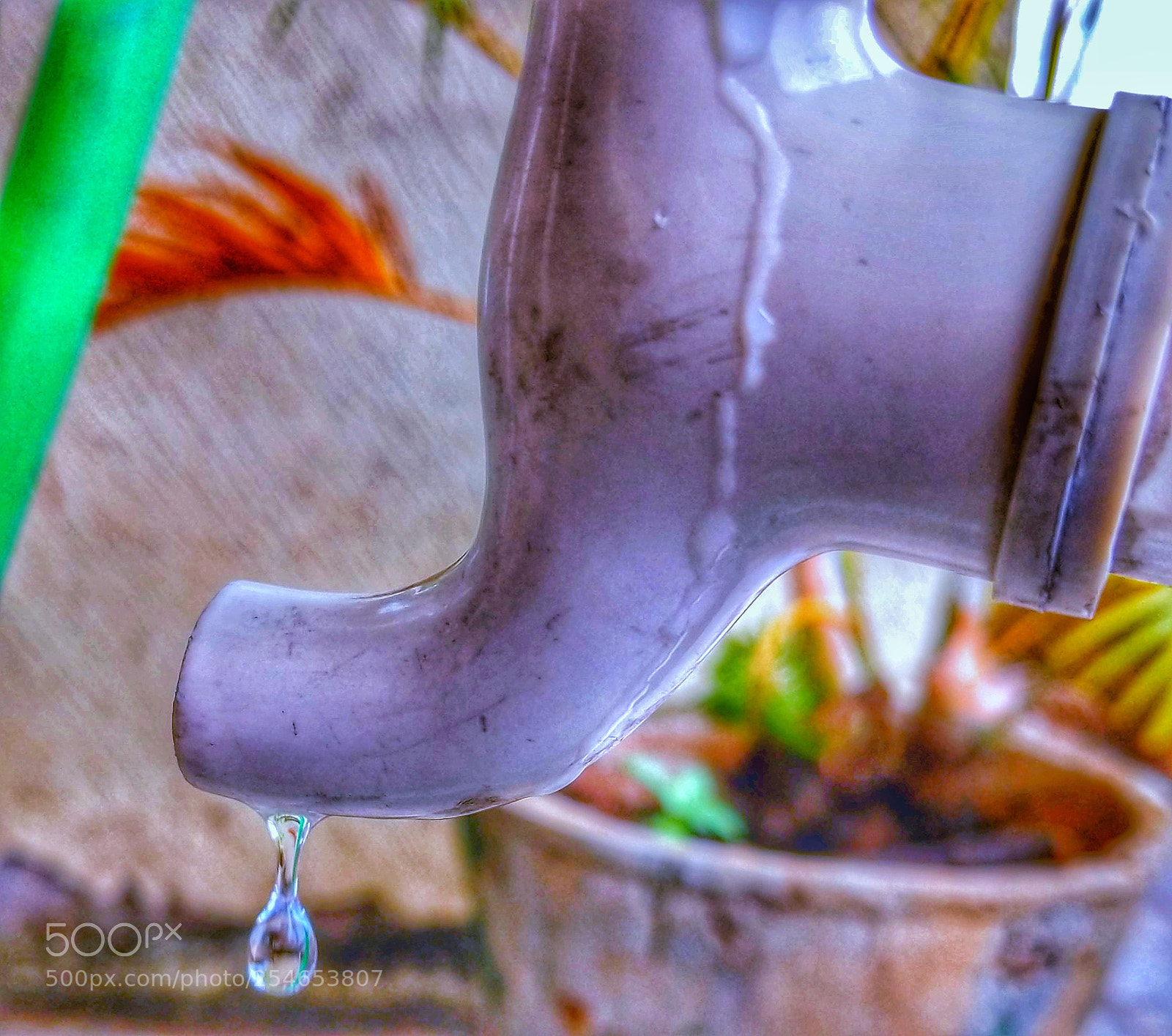 Google Pixel 2 sample photo. Close shoot water drop photography