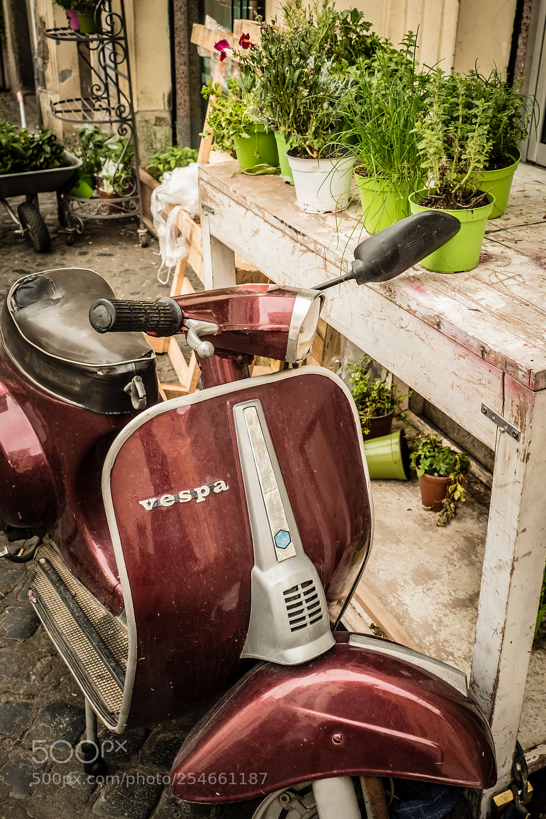 Fujifilm X-T2 sample photo. Vespa ~ roma italy photography