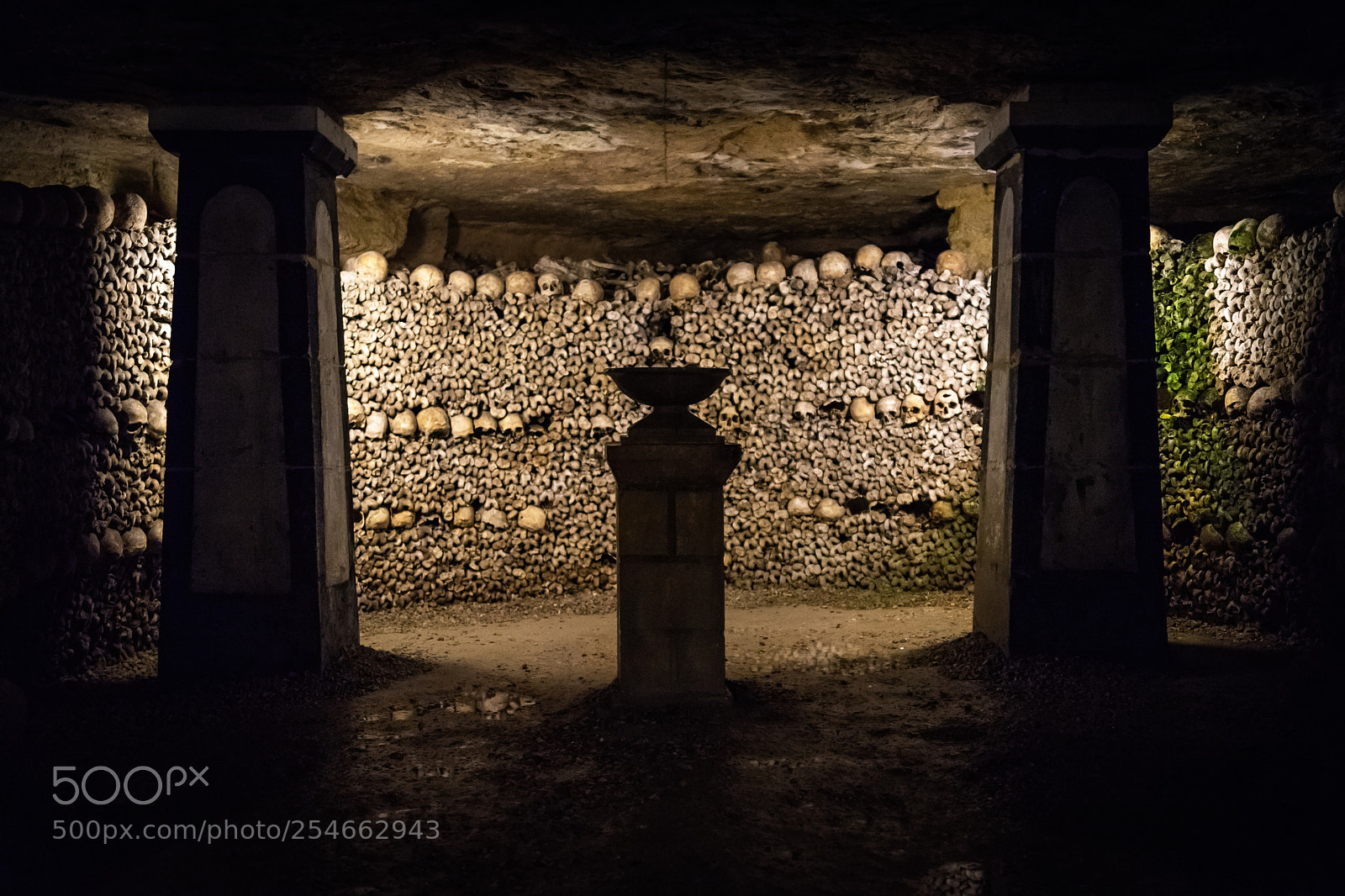 Sony a7 II sample photo. Crypt photography