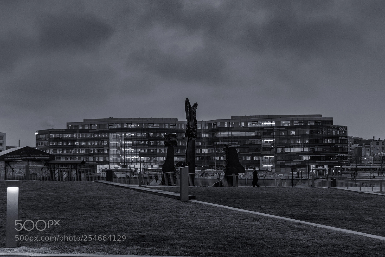 Canon EOS 7D Mark II sample photo. Dark city photography