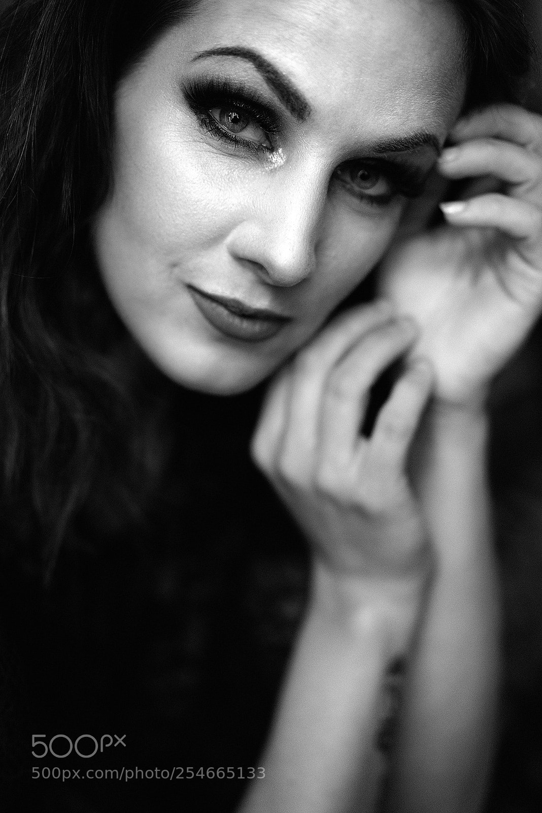 Sony a7R sample photo. Paris antonellas face photography