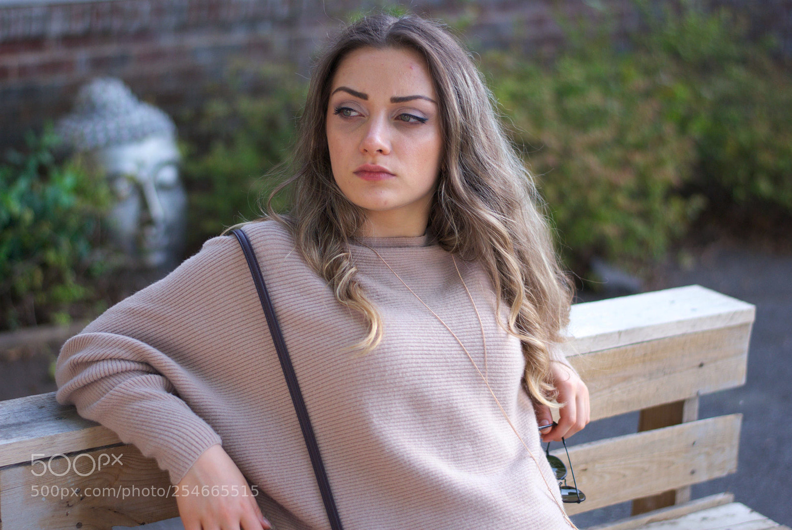 Nikon D3000 sample photo. Kata bench photography