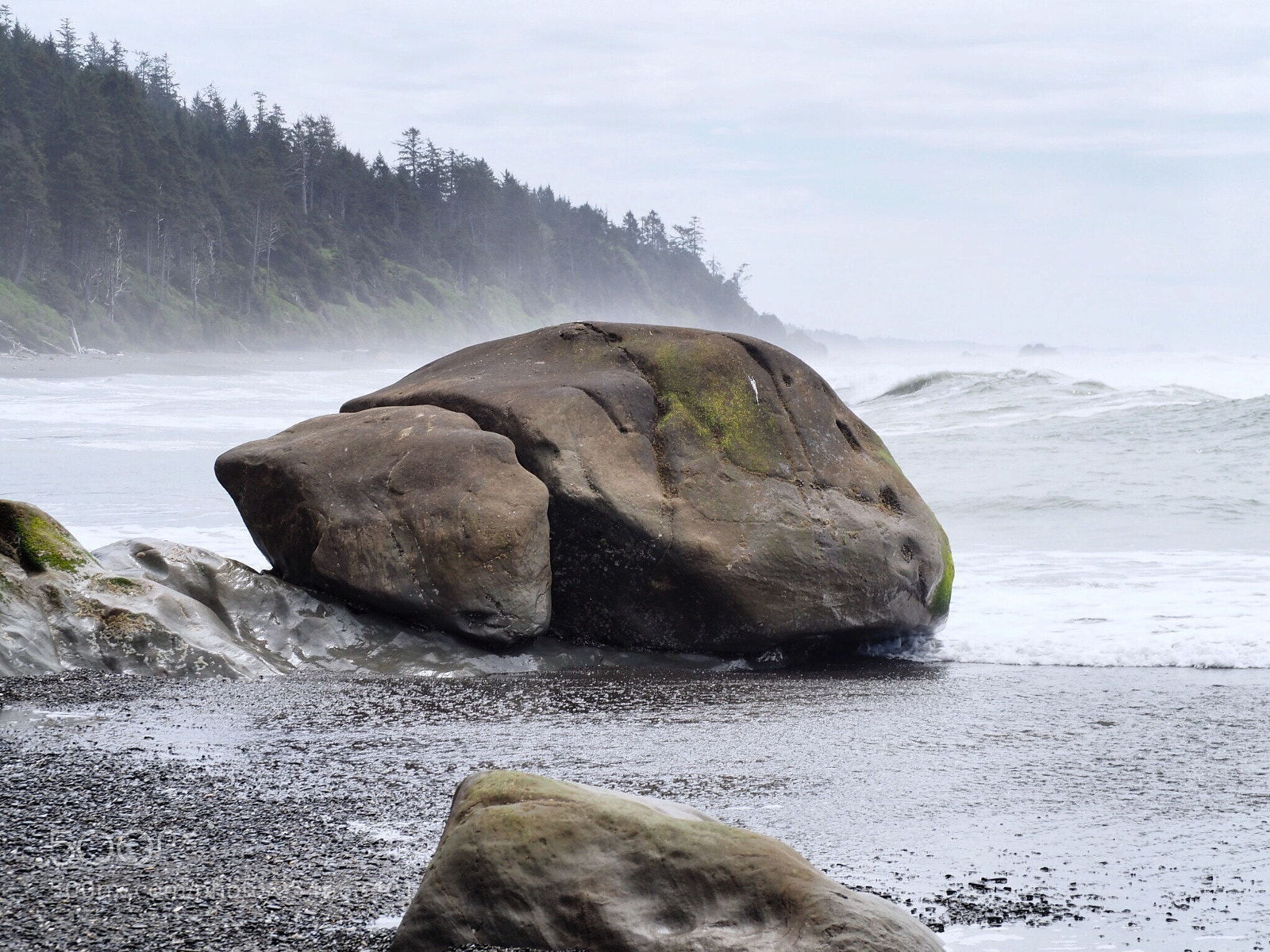 Olympus OM-D E-M10 sample photo. Pacific-side rock photography