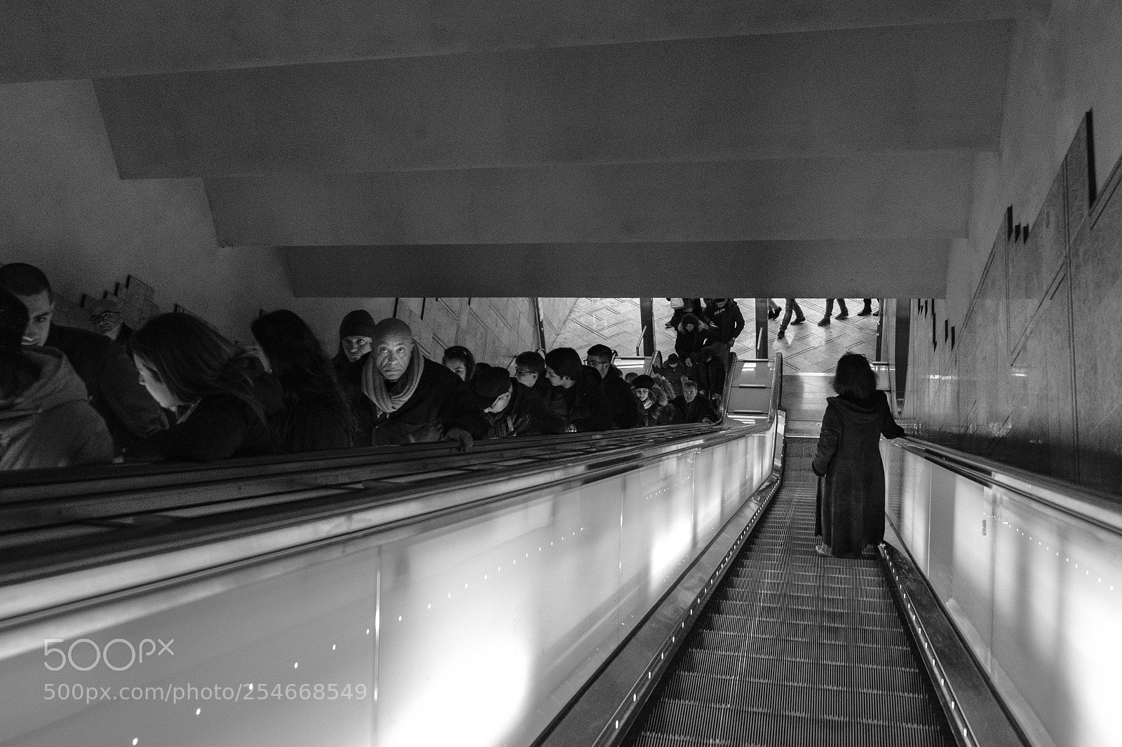 Fujifilm X-T20 sample photo. Dans le m tro photography