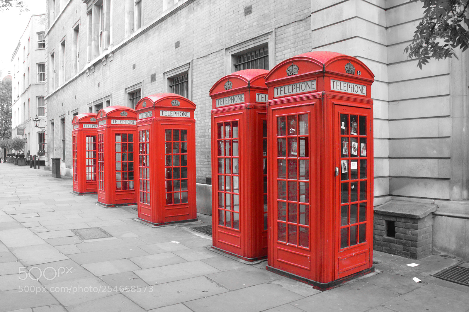 Nikon D3200 sample photo. London - telephone box photography