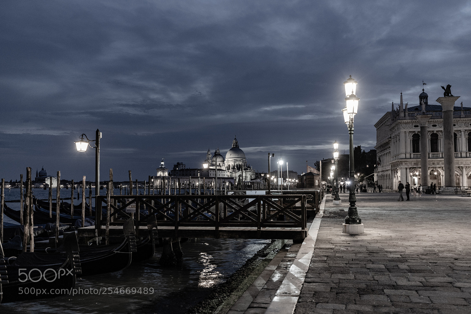 Canon EOS 5D Mark IV sample photo. Venice. italy photography