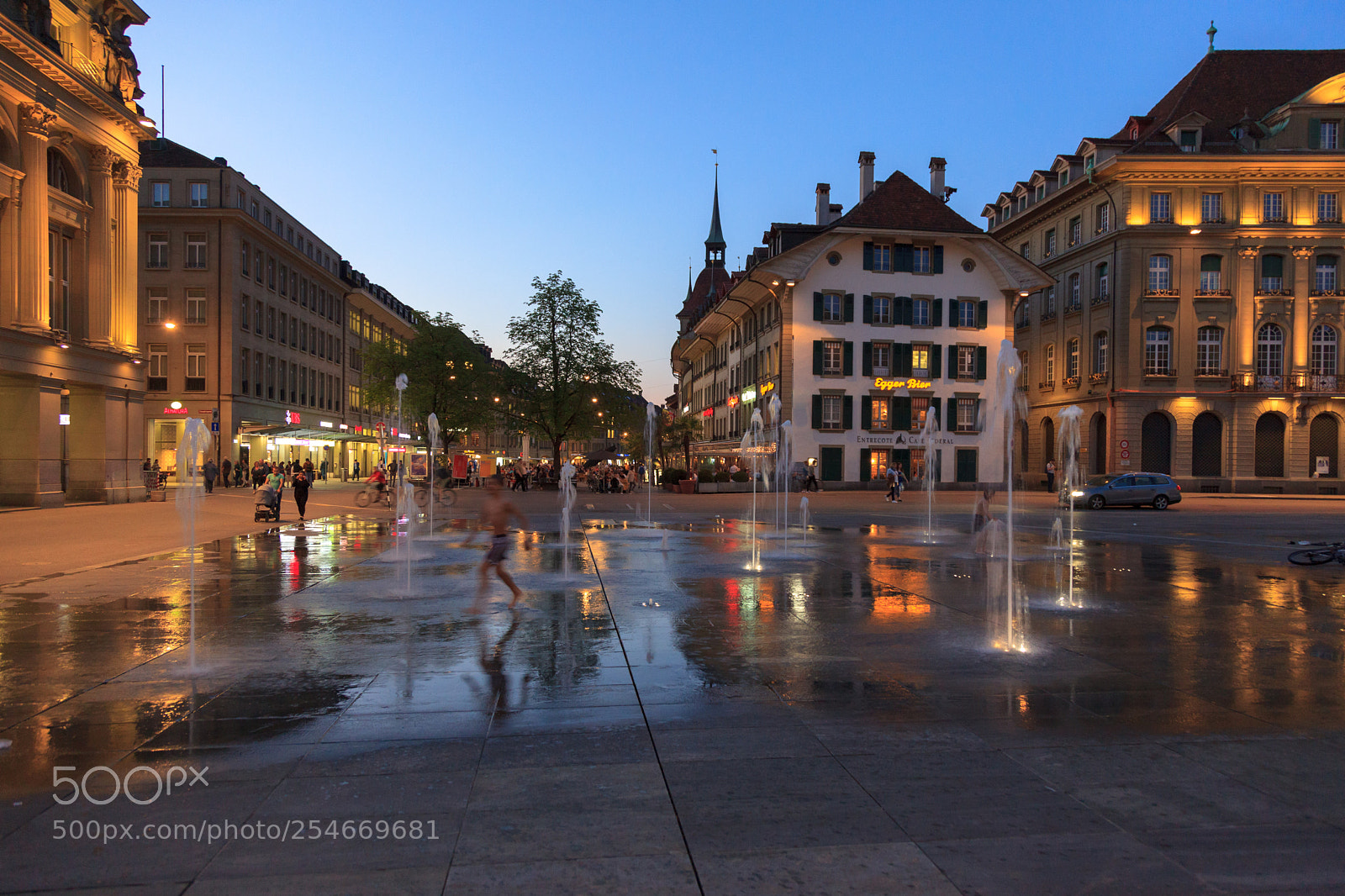 Canon EOS 5D Mark II sample photo. Bundesplatz, bern, switzerland photography