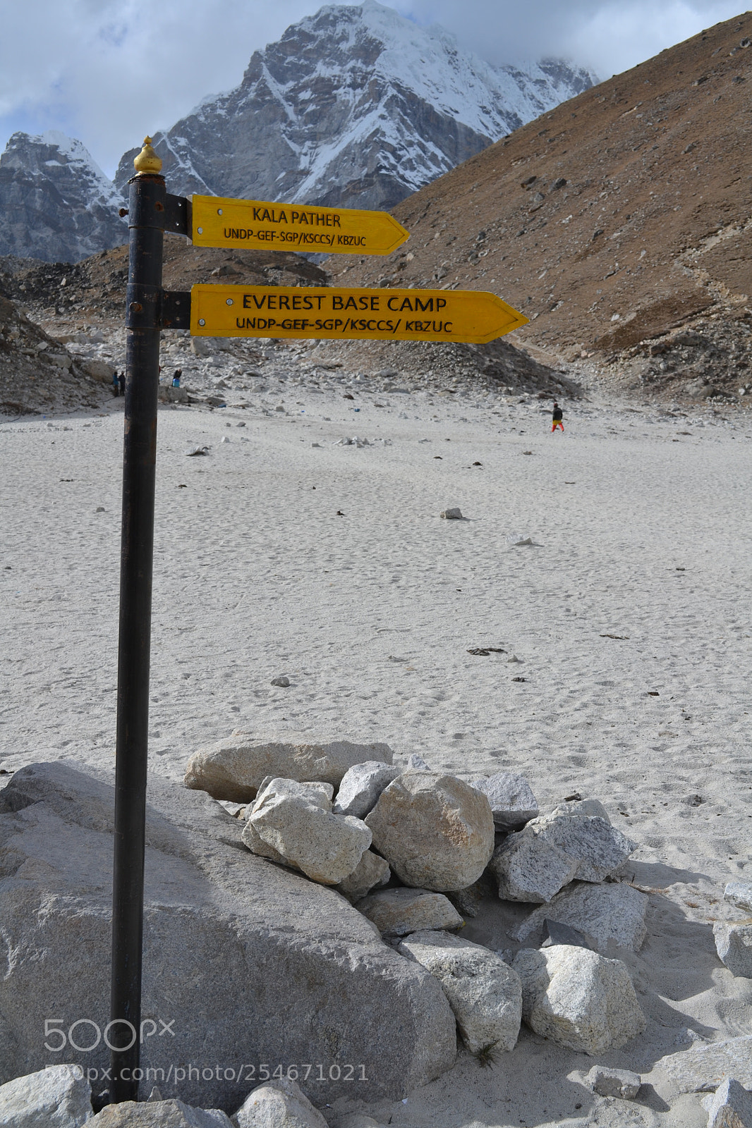 Nikon D3100 sample photo. Gorak shep, nepal photography