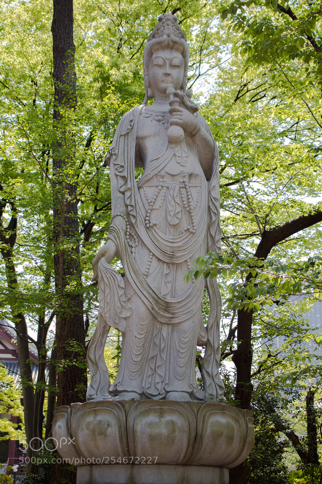 Canon EOS 750D (EOS Rebel T6i / EOS Kiss X8i) sample photo. Statue photography