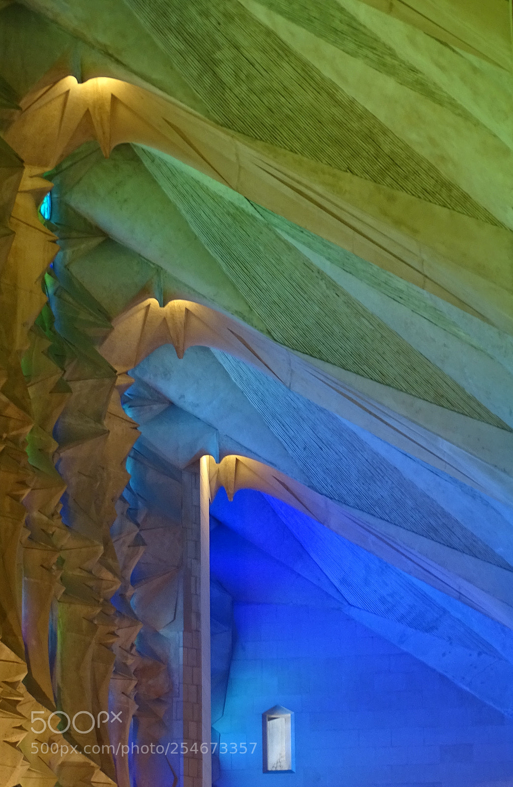 Sony Cyber-shot DSC-HX400V sample photo. If gaudi made street photography