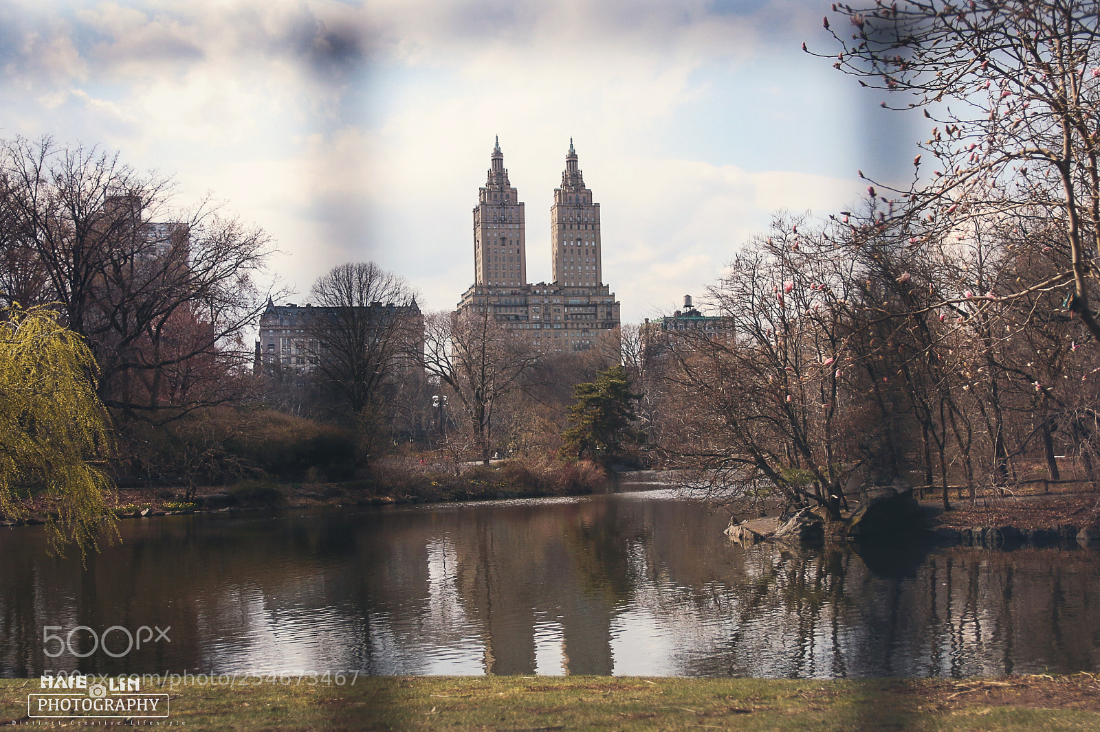 Canon EOS 70D sample photo. Walk around the central photography
