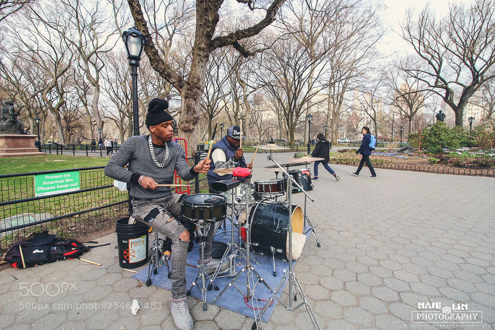 Canon EOS 70D sample photo. Walk around the central photography