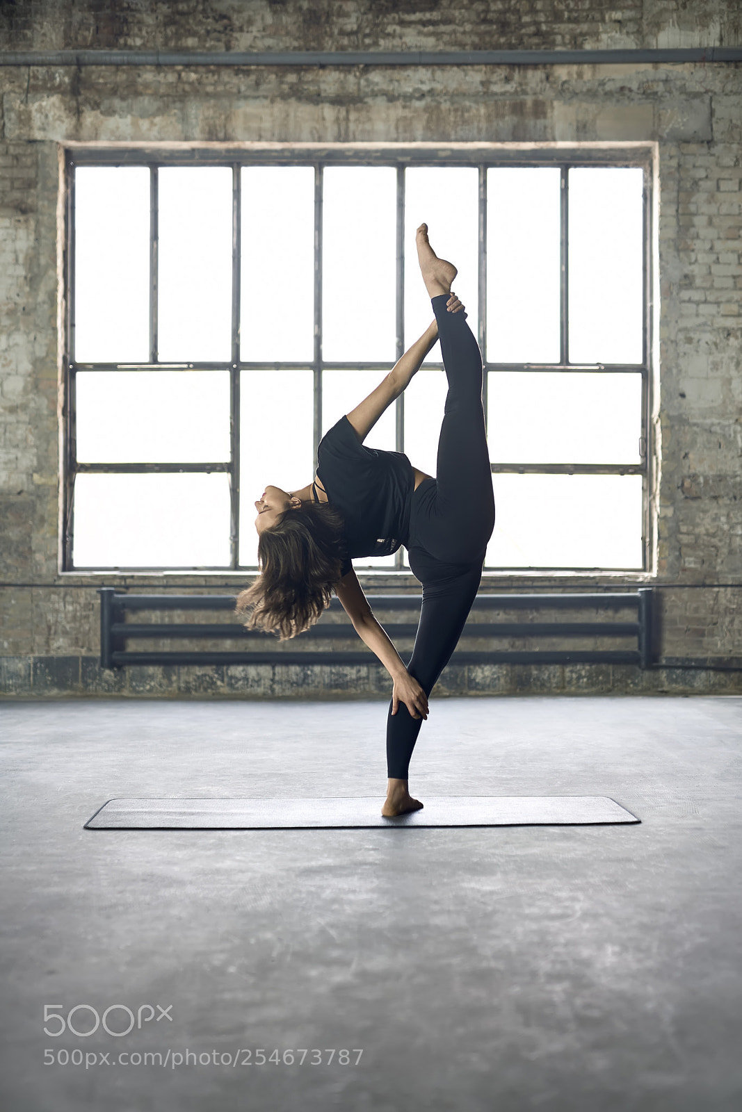 Sony a7R II sample photo. Sportive girl yoga training photography