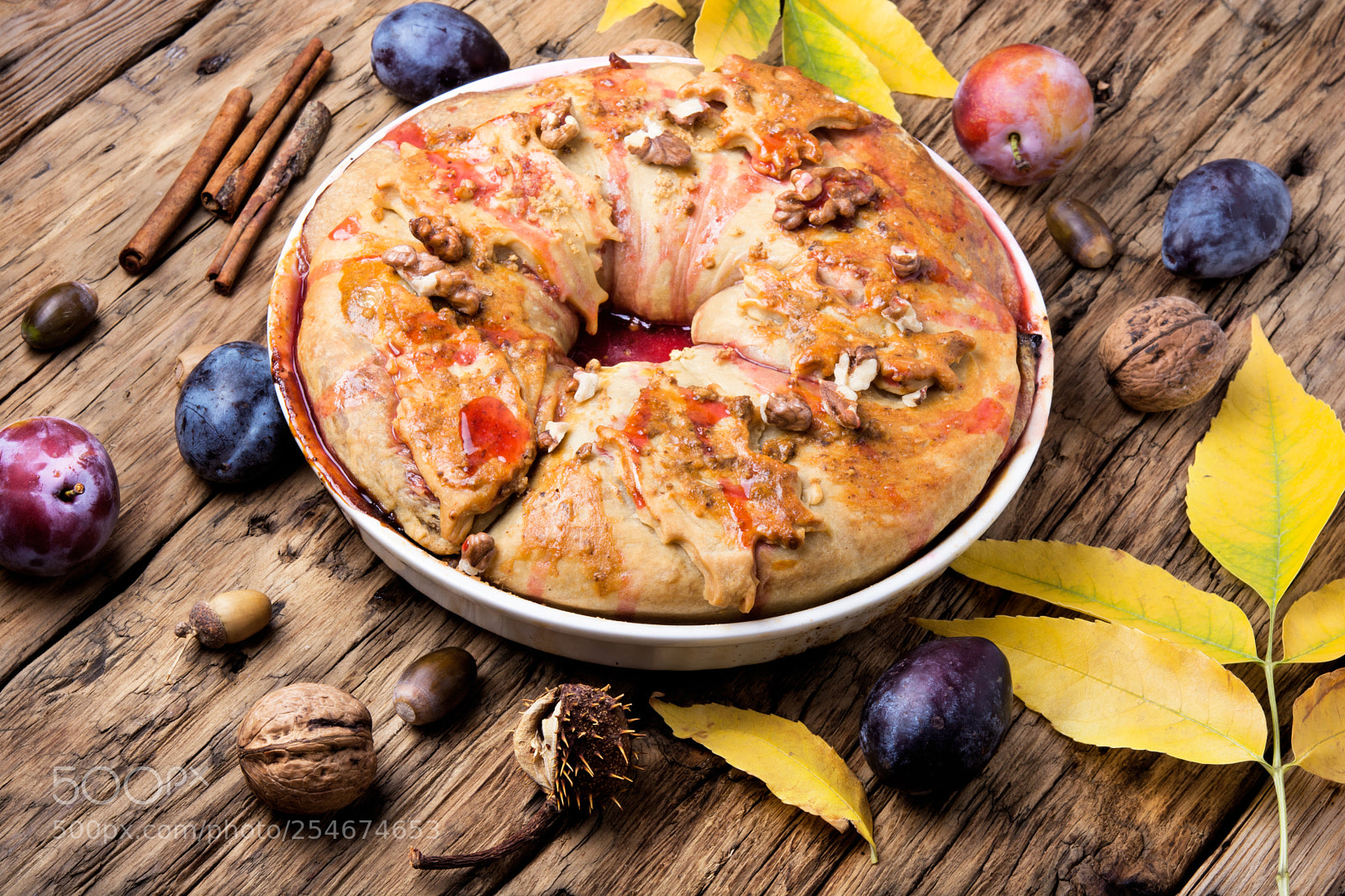 Nikon D7100 sample photo. Strudel with autumn plum photography