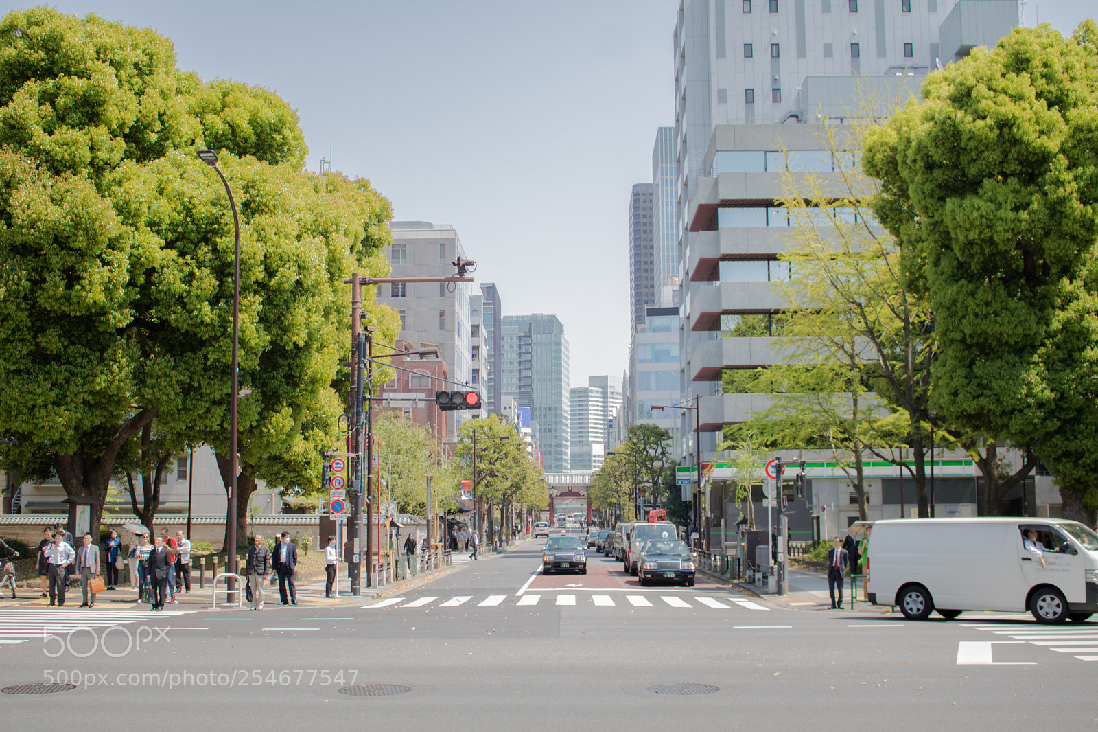 Canon EOS 750D (EOS Rebel T6i / EOS Kiss X8i) sample photo. Streets of tokyo photography