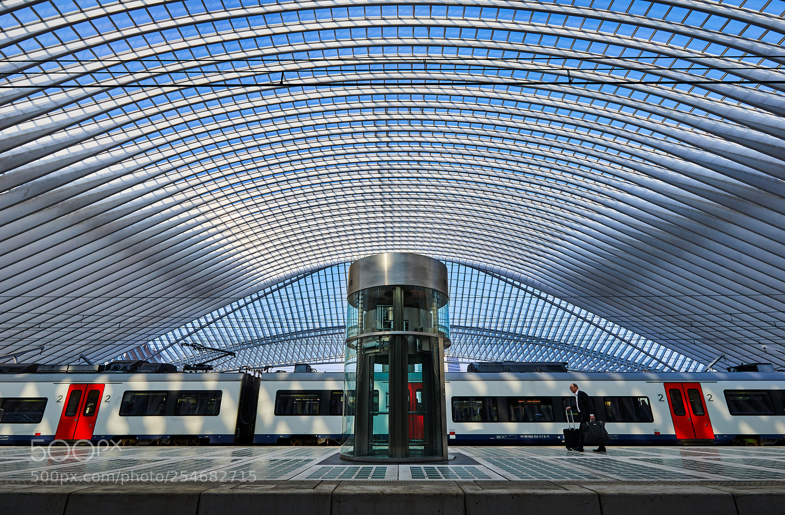 Canon EOS 5D Mark IV sample photo. Business man photography