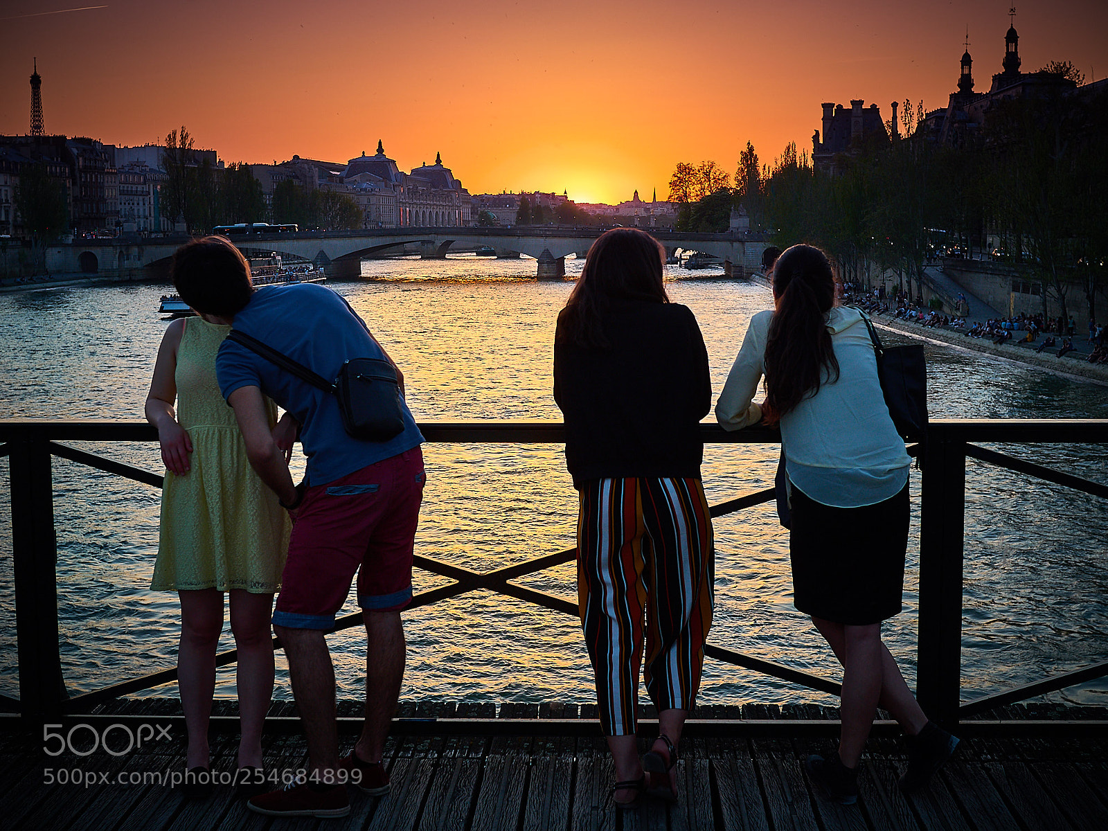 Olympus PEN-F sample photo. Regarder le coucher de photography