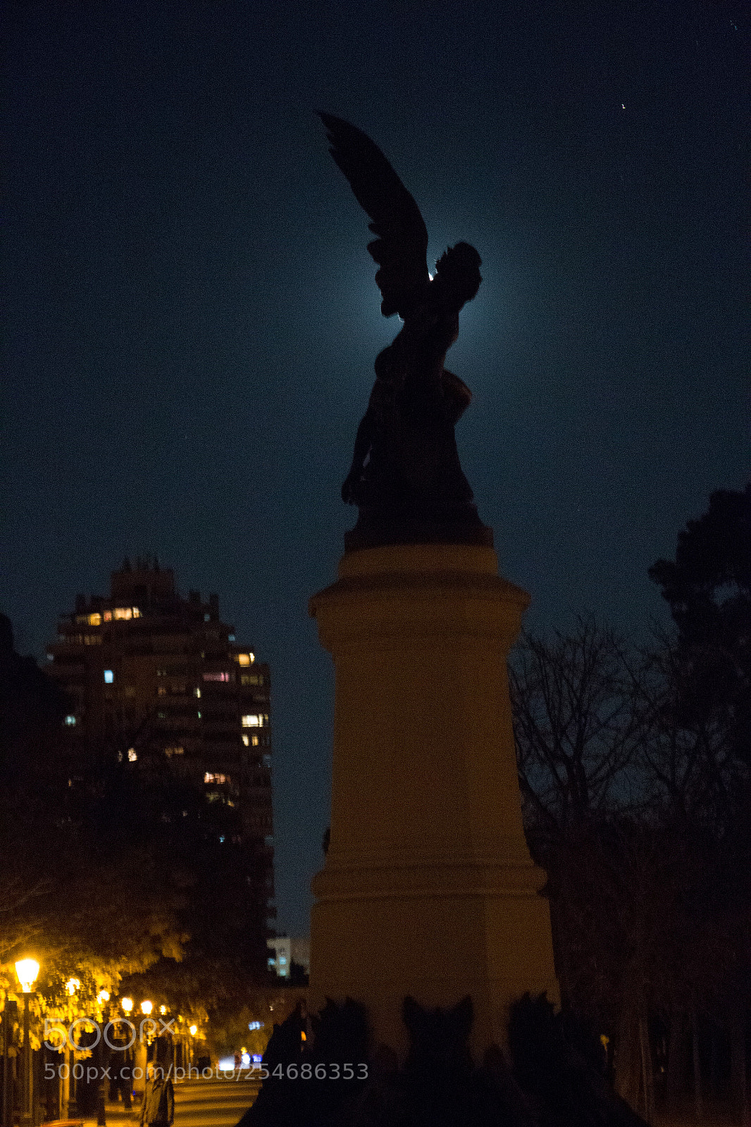 Canon EOS 70D sample photo. Hidding devil photography