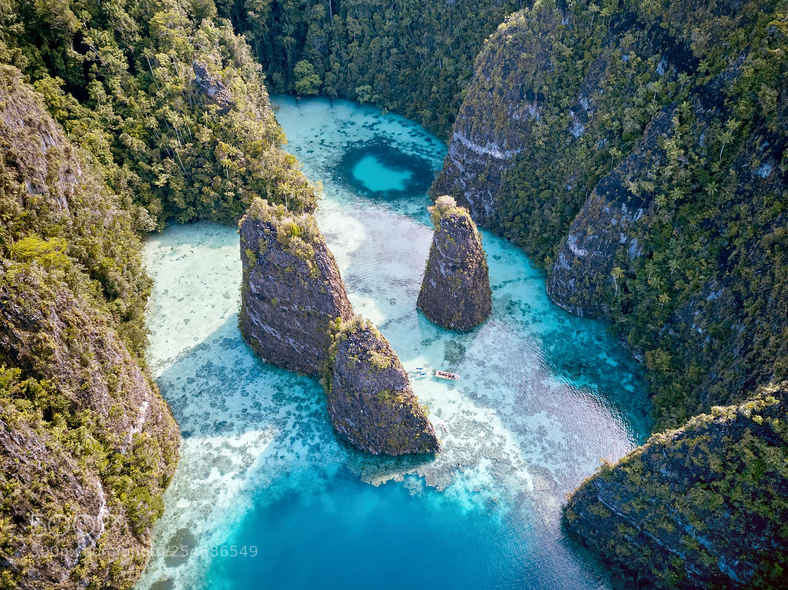 DJI FC220 sample photo. Balbulol lagoon and the photography