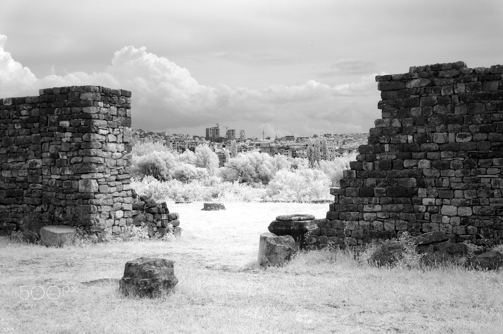 Samsung NX100 sample photo. Future in the past photography