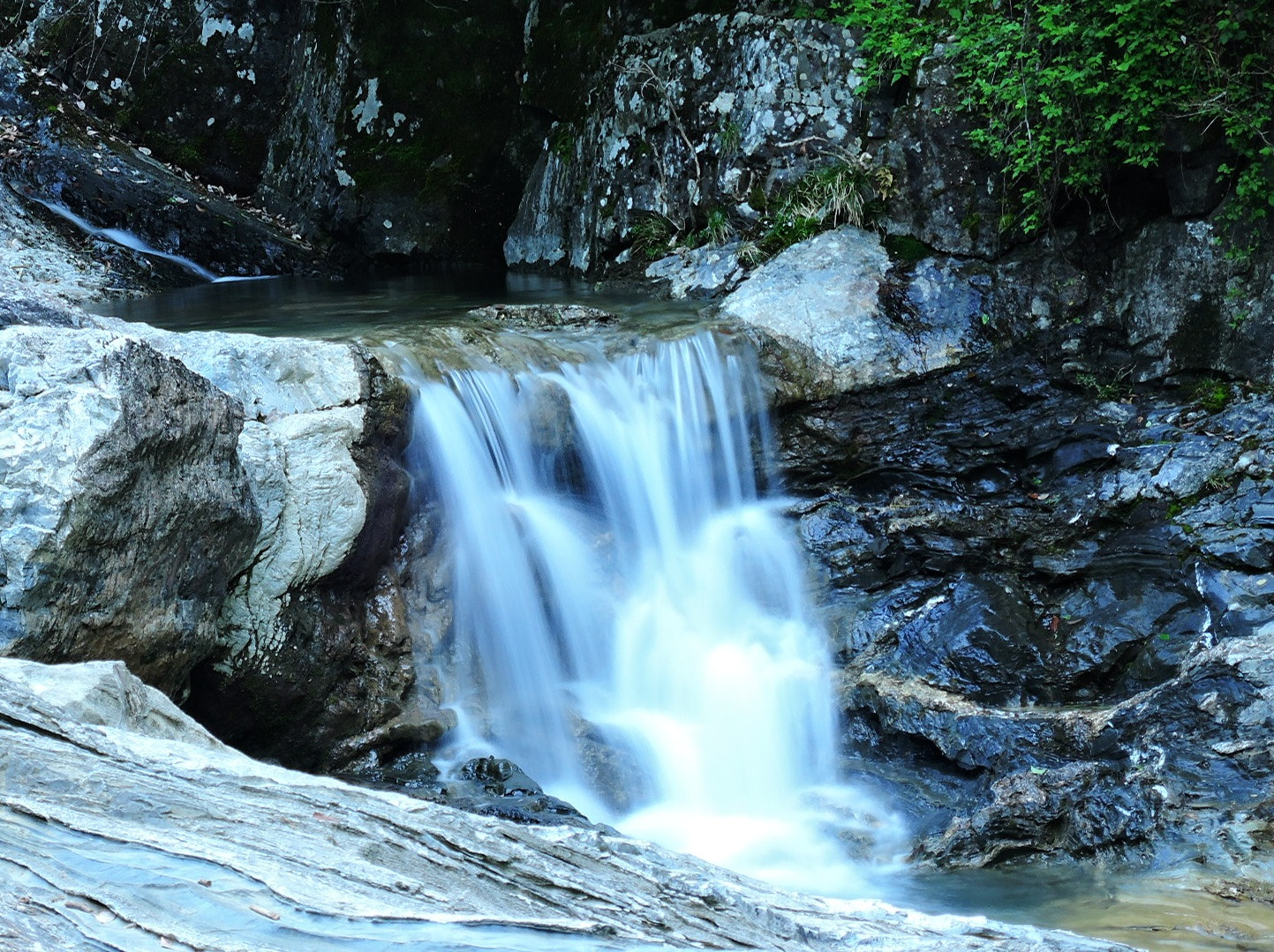 Nikon Coolpix P340 sample photo. Huangshan photography