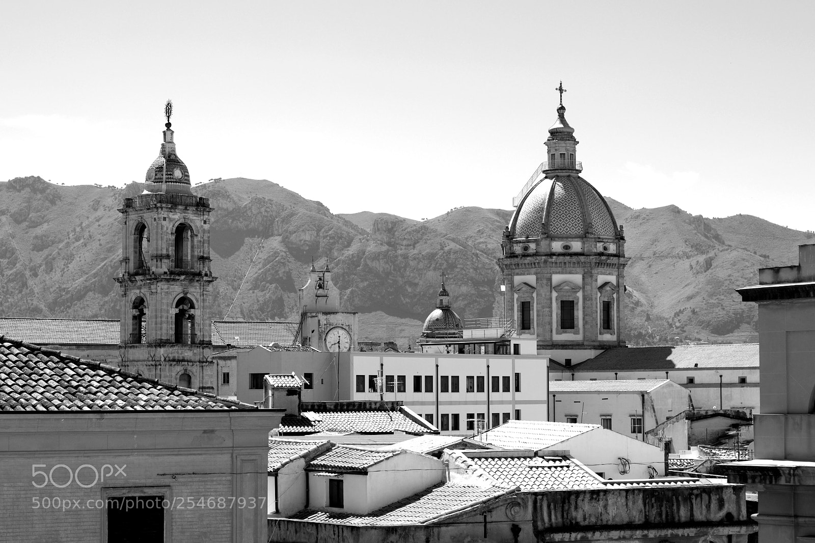 Canon EOS 80D + Canon EF 50mm F1.8 STM sample photo. Palermo is colourful even photography