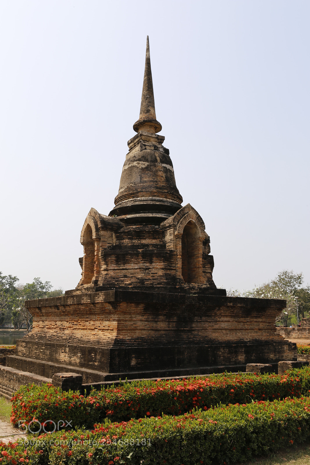 Canon EF 24-70mm F2.8L II USM sample photo. Sukhothai pagoda photography