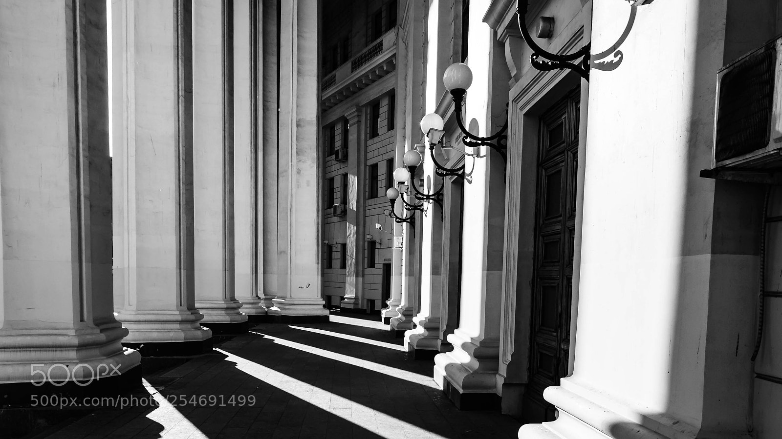 Nikon D5000 sample photo. Pillars photography
