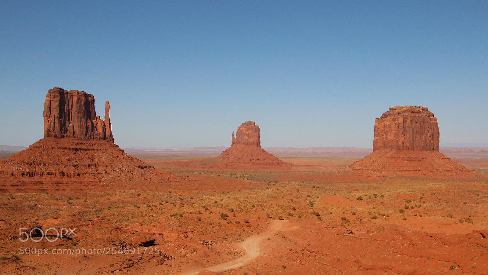 Canon EOS 600D (Rebel EOS T3i / EOS Kiss X5) sample photo. Momument valley photography