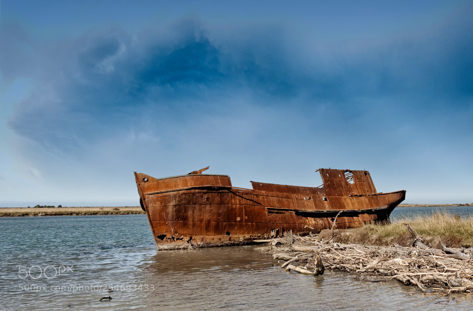 Panasonic Lumix DC-G9 sample photo. The wreck photography