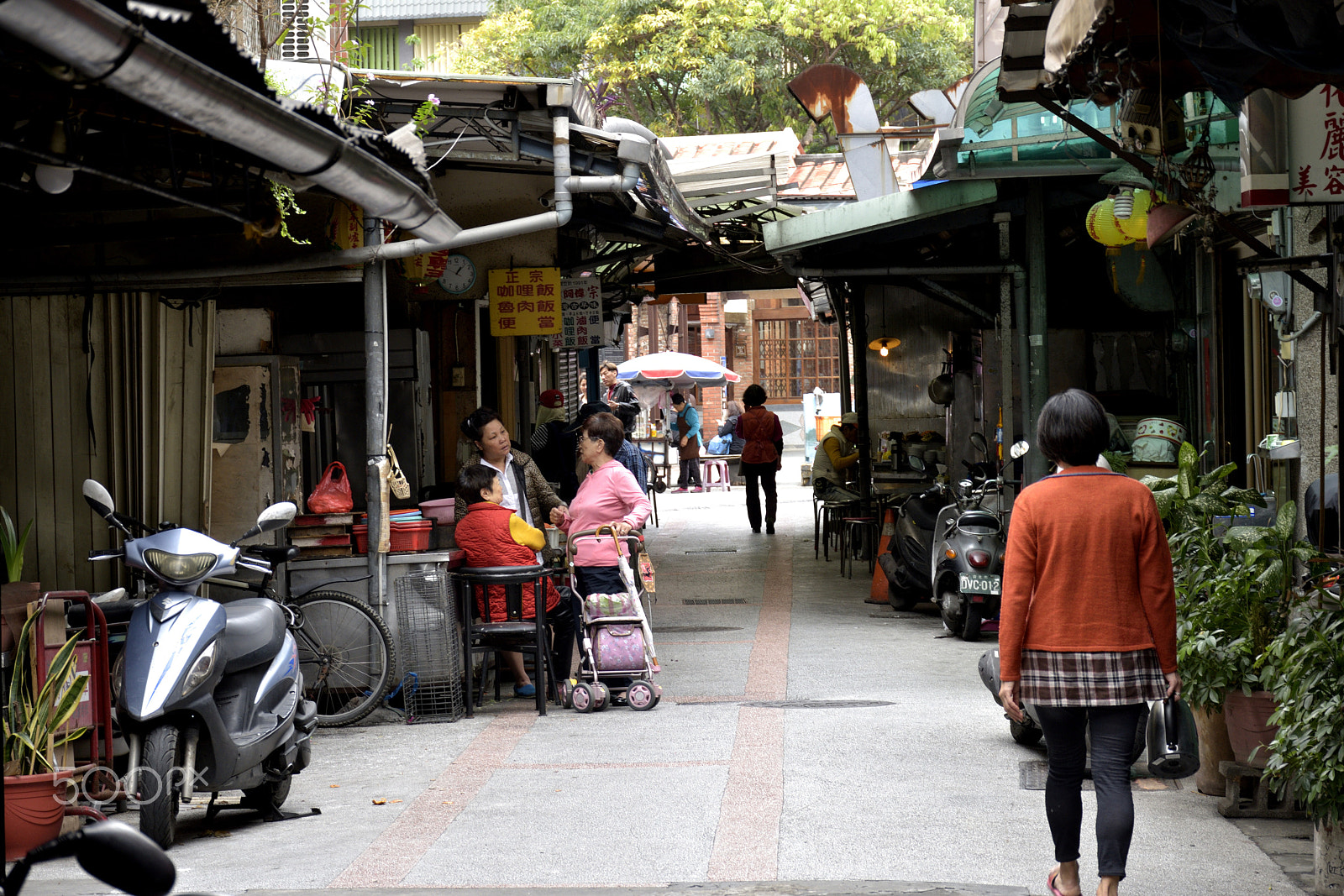 Nikon D5500 sample photo. On the road photography