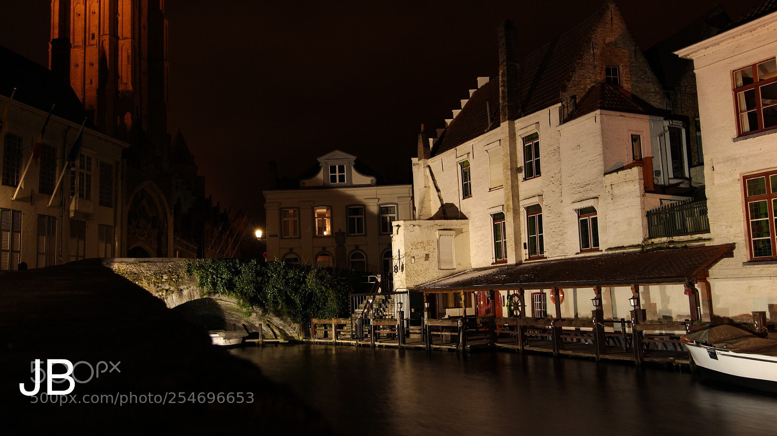 Canon EOS 650D (EOS Rebel T4i / EOS Kiss X6i) sample photo. Bruges by night photography