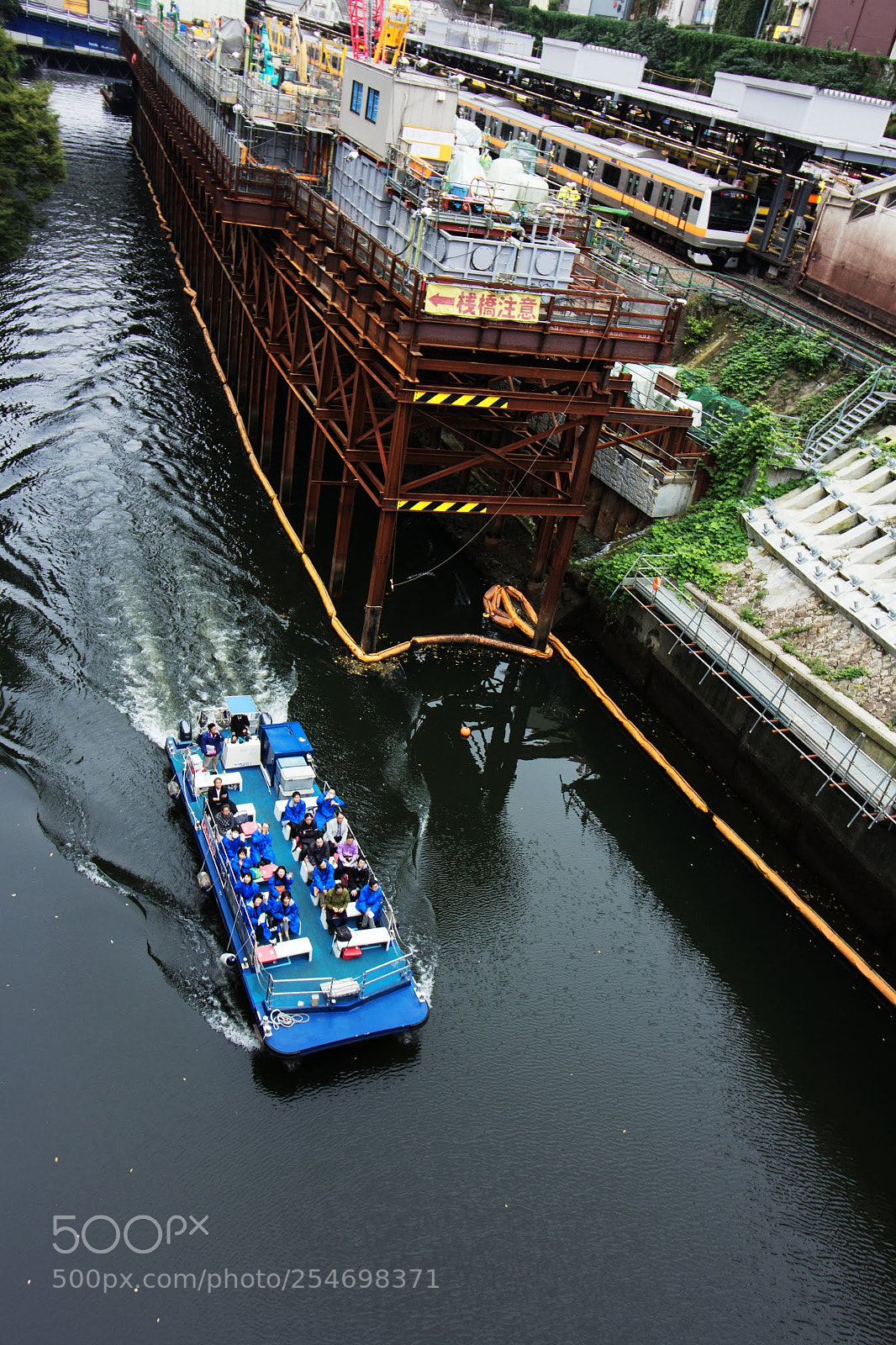Canon EOS 60D sample photo. Pleasure boat photography