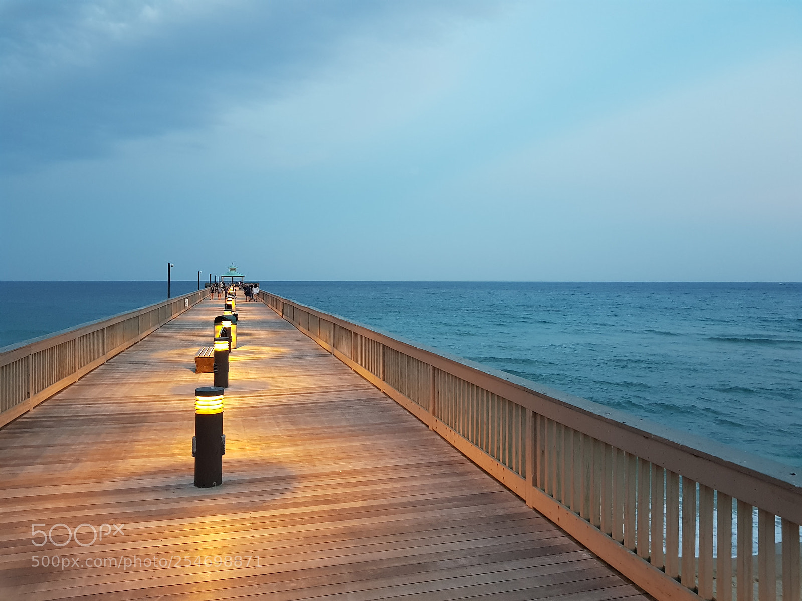 Samsung Galaxy S8+ sample photo. Fishing pier at dusk photography