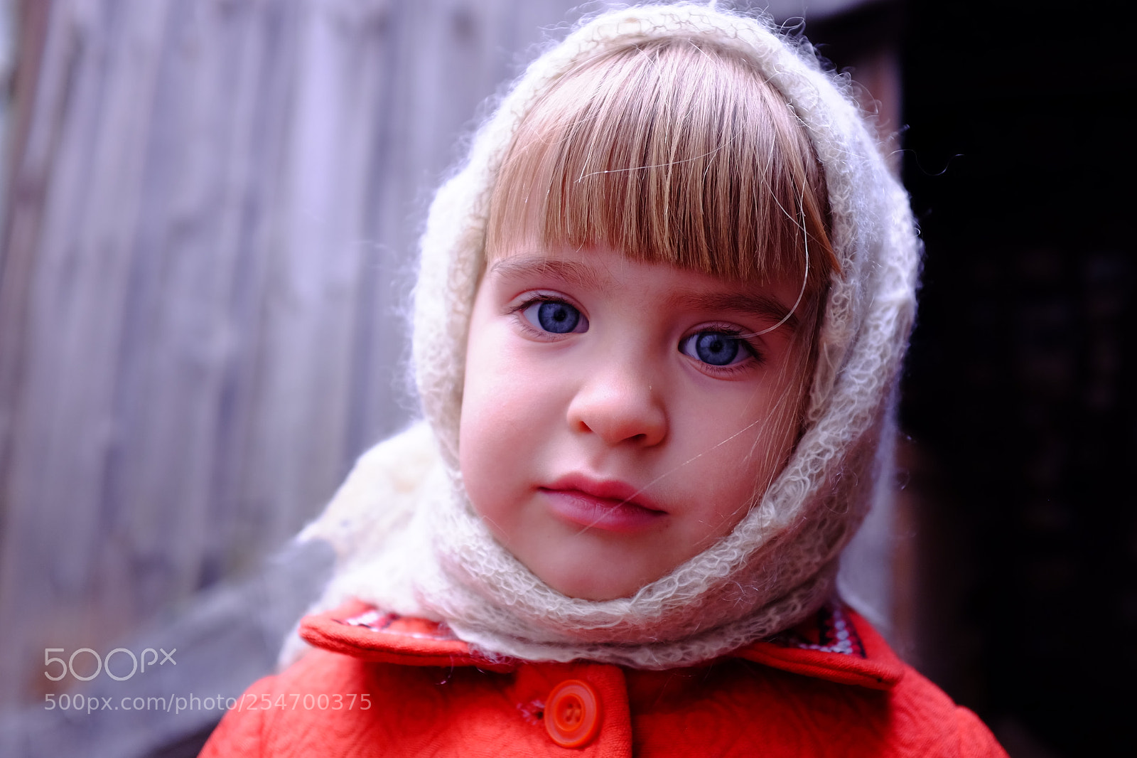 Fujifilm X100S sample photo. Girl in the willage photography
