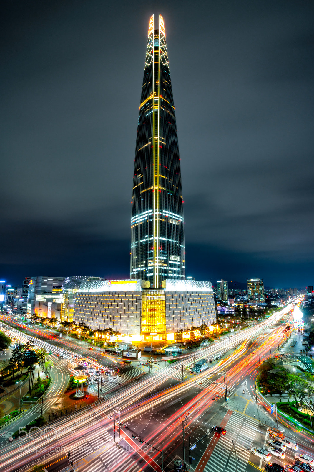 Sony a7R II sample photo. Night scene of light photography
