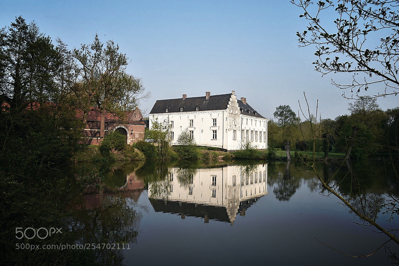 Nikon D5500 sample photo. Castle rooi in tongeren photography