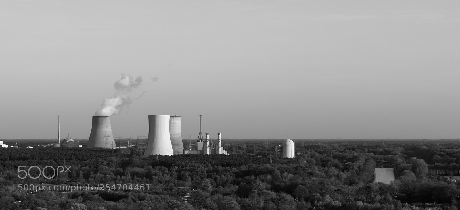 Canon EOS 750D (EOS Rebel T6i / EOS Kiss X8i) sample photo. Nuclear plant photography