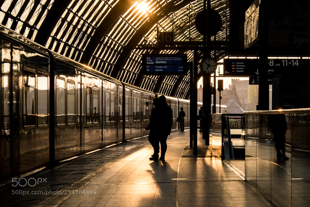 Fujifilm X-T1 sample photo. Trainstation photography