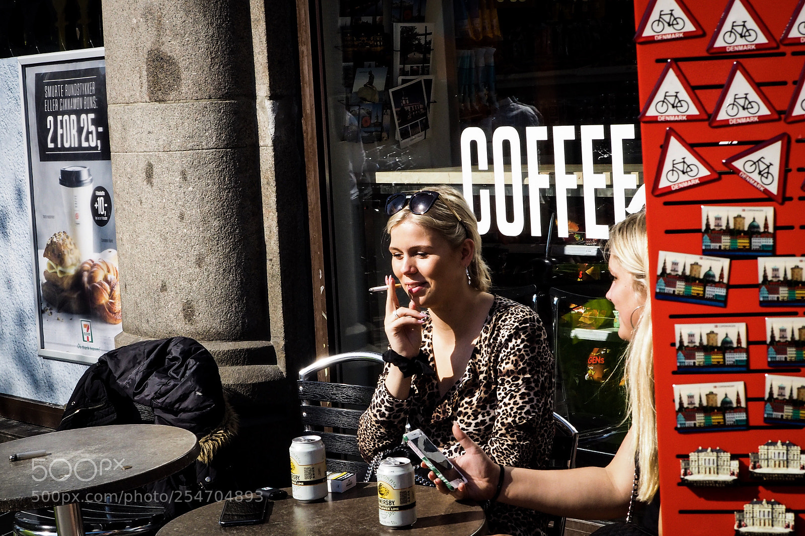 Olympus OM-D E-M10 II sample photo. Coffee break photography
