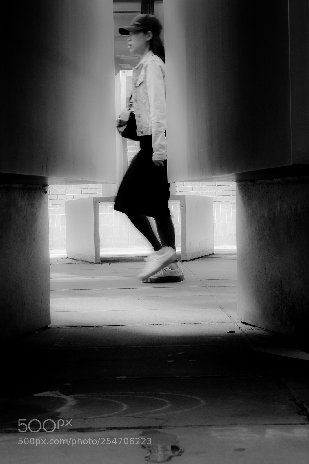 Fujifilm X-T10 sample photo. Street moving photography
