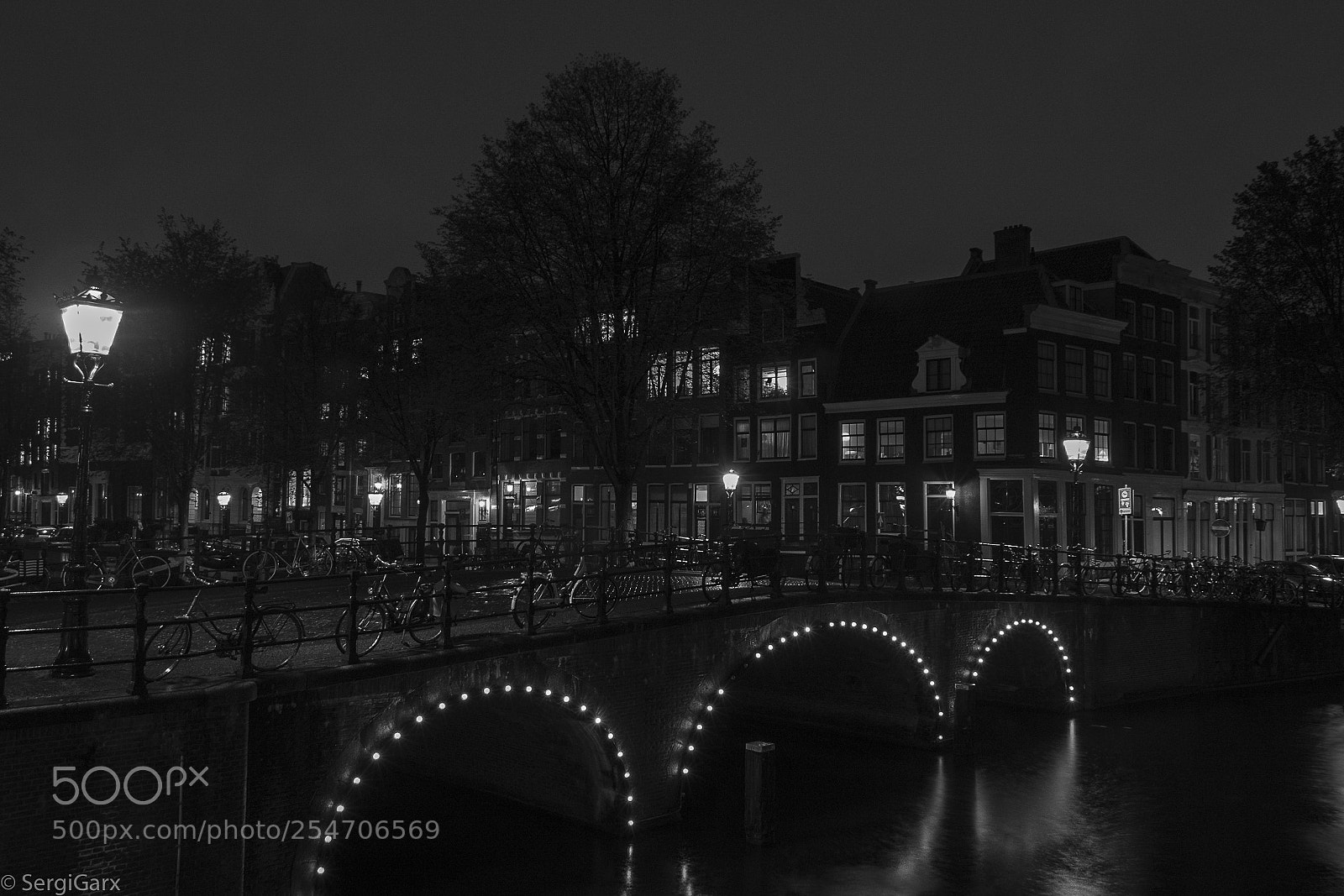 Canon EOS 70D sample photo. Black and white amsterdam photography