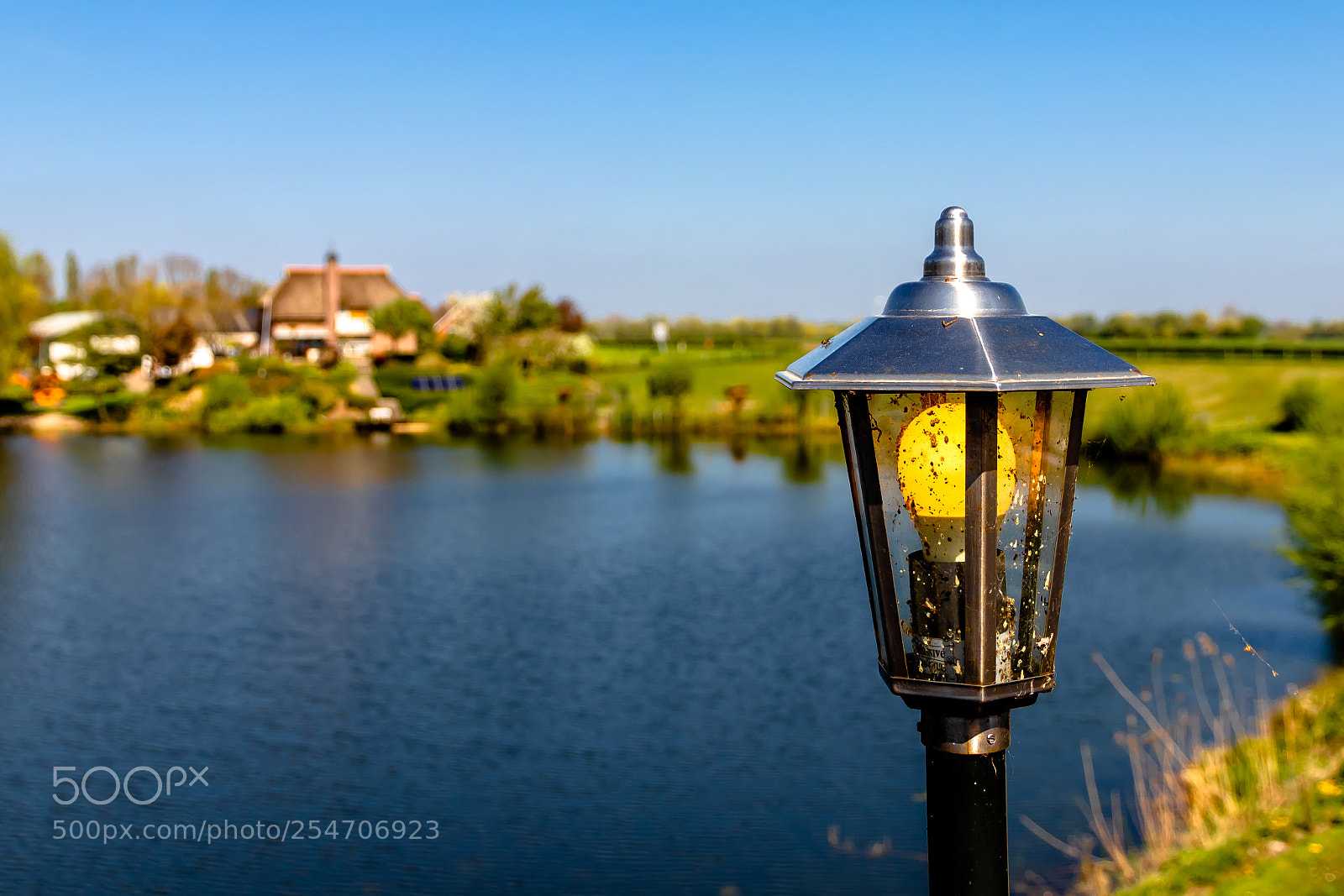 Canon EOS 80D sample photo. Lamp near lake photography