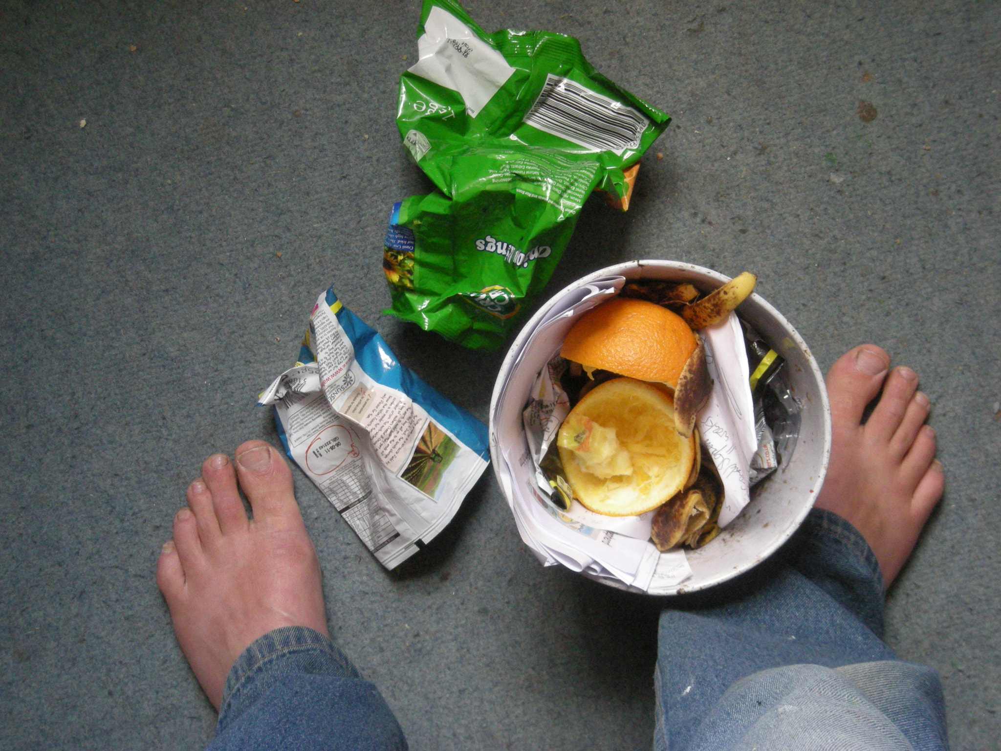 Nikon COOLPIX L12 sample photo. Self portrait with rubbish bin photography