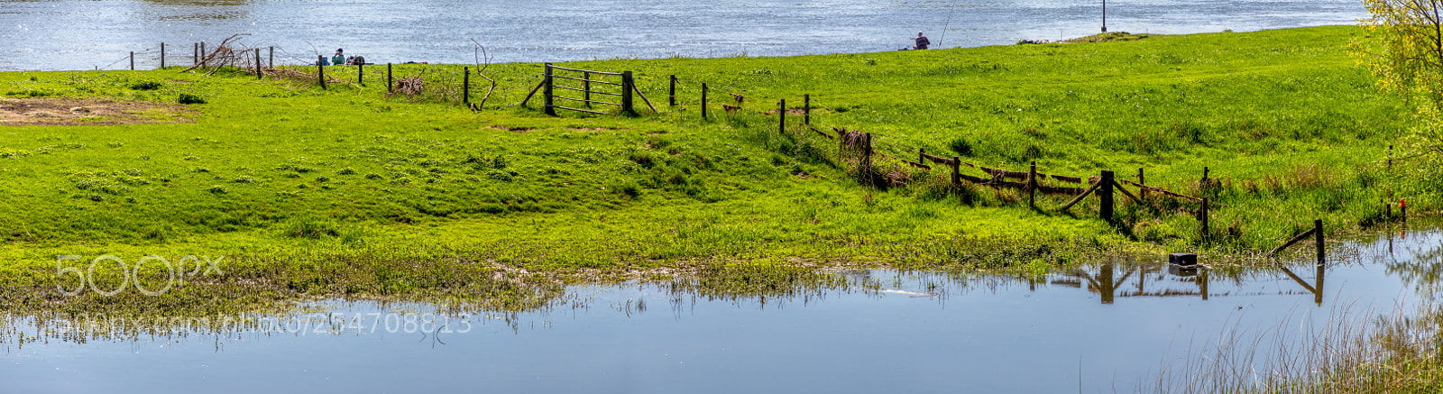Canon EOS 80D sample photo. Panorama of fence near photography