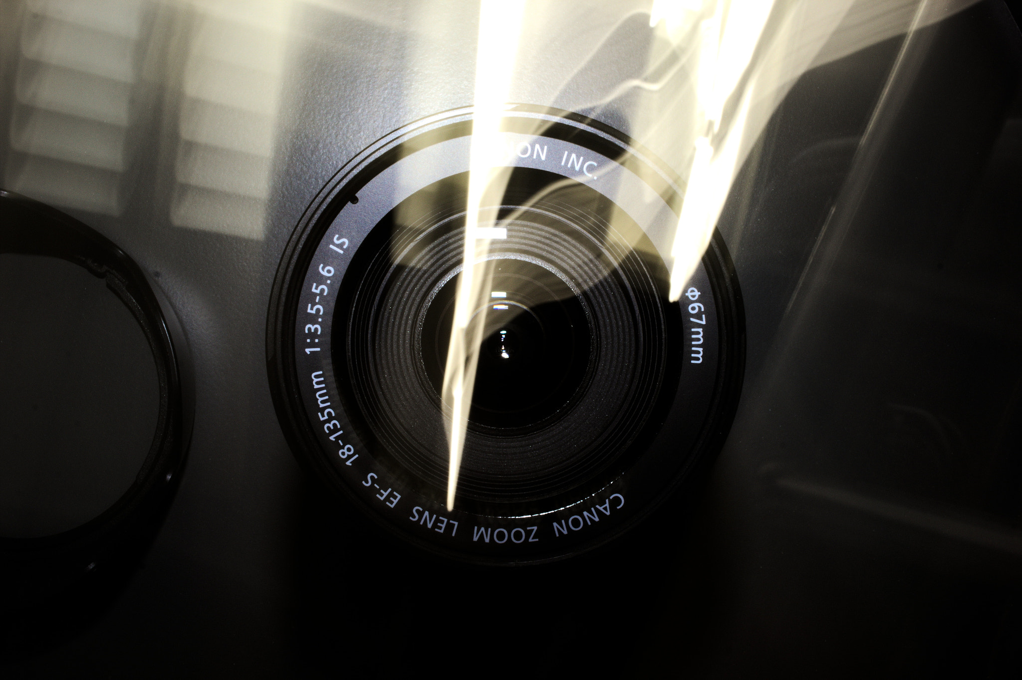 Canon EF-S 24mm F2.8 STM sample photo. Divers photography