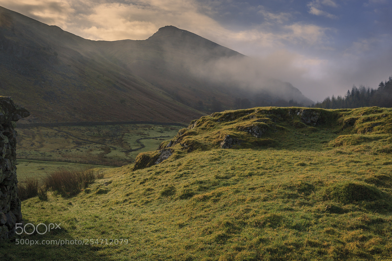Canon EOS-1Ds Mark III sample photo. Low clouds at sunrise photography