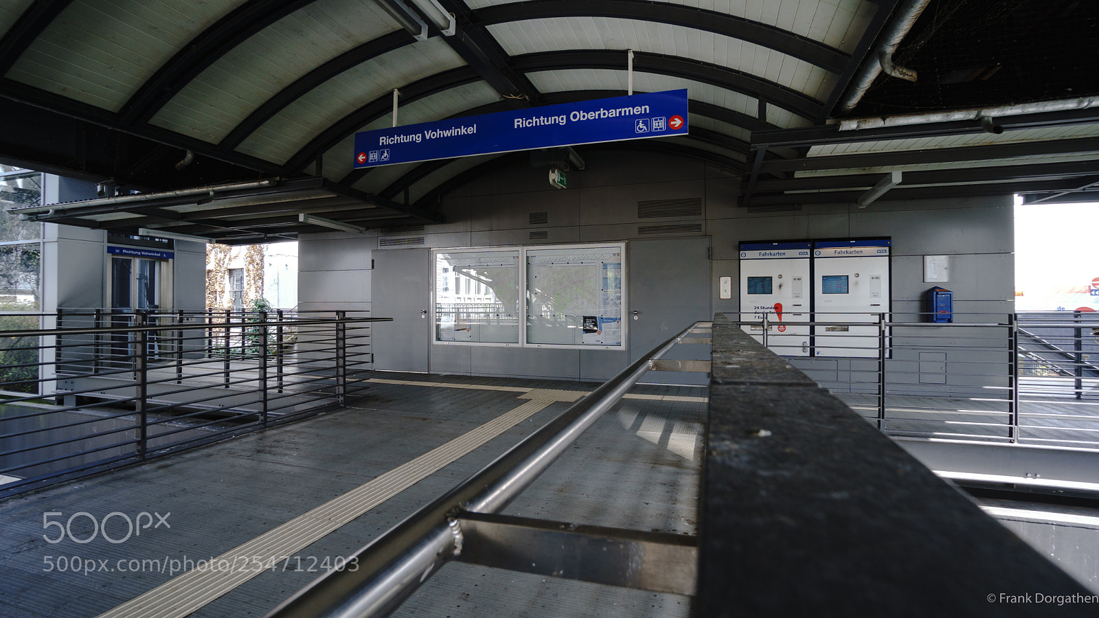 Sony a6000 sample photo. At the station photography